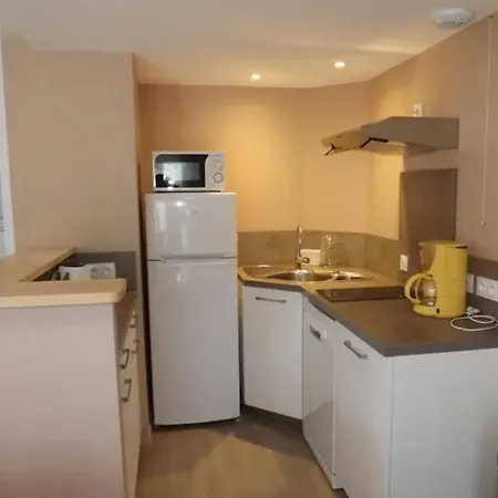 8 En Auvergne Au Puy Mary Avec Activites De Plein Air Casa de Férias *