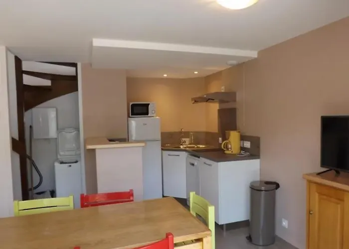 Holiday home 8 En Auvergne Au Puy Mary Avec Activites De Plein Air Le Claux